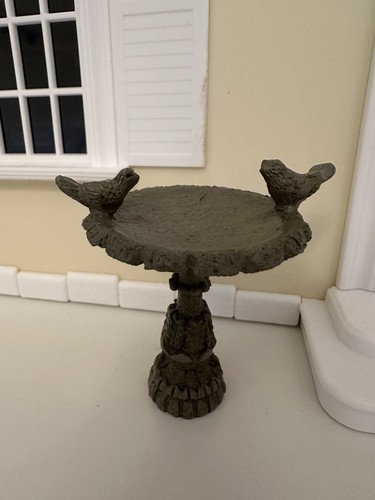 New miniature bird bath - new,