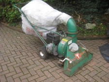 BILLY GOAT PETROL SELF PROPELLED LEAF VACUUM