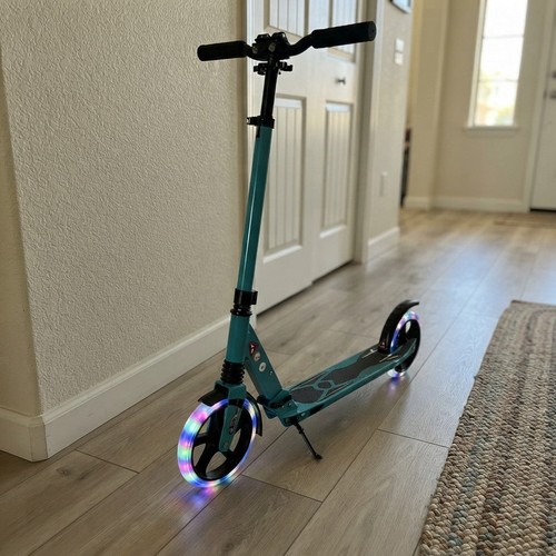 Folding kick scooter - folding,