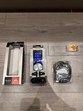 SONY NWZ-A845 DIGITAL MEDIA PLAYER WALKMAN MP3 - 16GB PLAYER + Radio Boxed