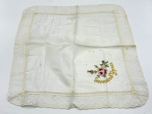 Ww1 silk lace embroidered - &,