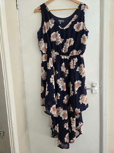 Apricot navy floral low dip - navy, hi-low