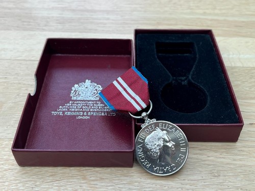 Boxed queen diamond jubilee - diamond,