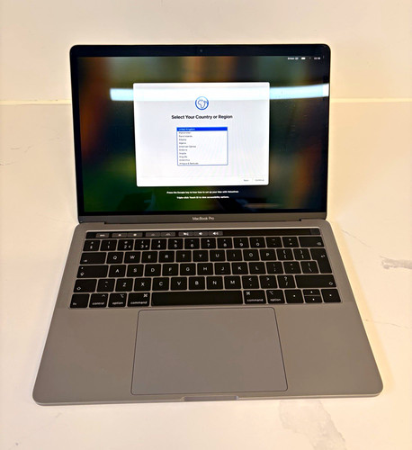 Apple macbook pro 13in - macbook, space