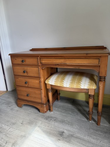 Pine dressing table - dressing, with