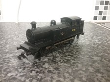 OO GAUGE TRIX 3 RAIL TANK LOCO