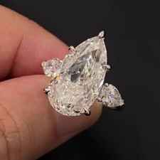 Pear 9CT Lab Grown Diamond
