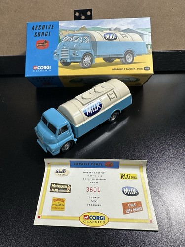 Corgi classics bedford milk - bedford, s