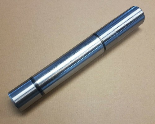 Rear axle arm shaft - shaft, for
