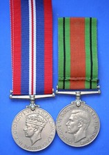WW2 George VI Defence & War medal pair with ribbons          **[29978]