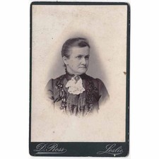 CABINET CARD Photograph