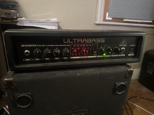 Behringer ultrabass bxd3000h - ultrabass,