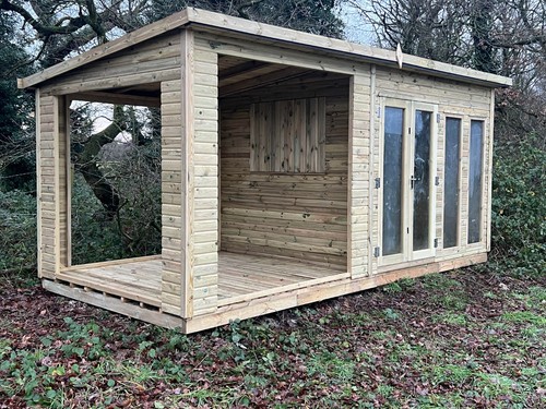 14x8 summer house hot tub - 14x8,