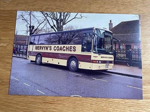 Mervyn coaches - coaches, ukl)