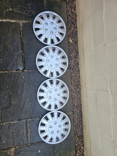 Wheel hub caps silver inch - caps,