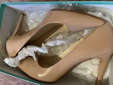 Beautiful Lisa Kay  heels size