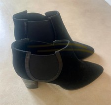 Russell & Bromley Stuart