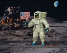 Apollo Moon Landing Astronaut 1:18 Scale Figure Tribute to Neil Armstrong A