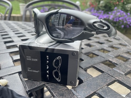 Oakley plate sunglasses - plate, new