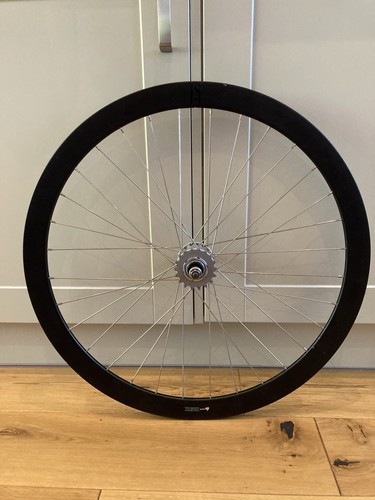 Hand built fixed wheel 700c - fixed,