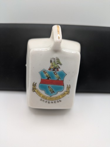 Vintage skegness crested china - vintage,