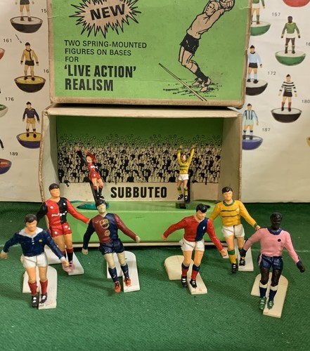 Subbuteo throw figures - figures, &