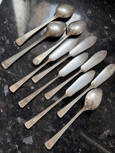 Silver plated cutlery - silver,