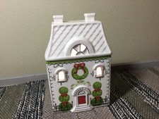Pretty Light up Ceramic Christmas House Ornament 