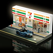 Diorama 1/64 Scale Car Garage Model City Convenience Store Scene Display Models