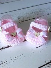 Crochet baby wool shoes - crochet, mary