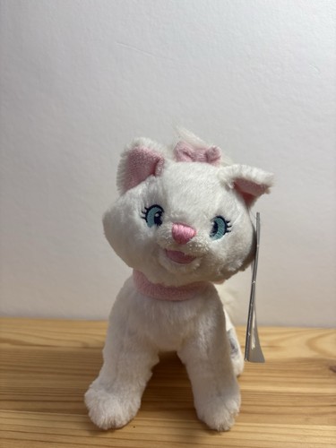 Disney store small marie - disney,