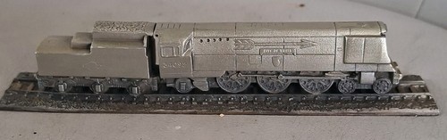 Royal hampshire miniature - hampshire,