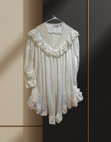 Vintage vandemere nightgown - vintage,