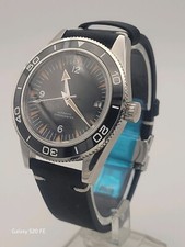 Men's Custom Black Divers