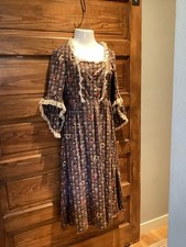 VGT 70s Prairie Revival Floral