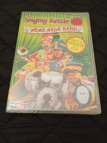 The singing kettle - the,