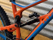 Nukeproof Mega 275 Pro -