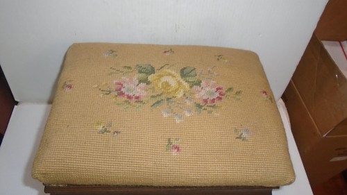 Retro small foot stool - small,
