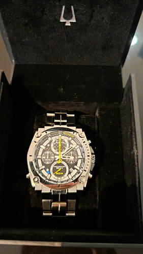 Bulova precisionist - bulova,