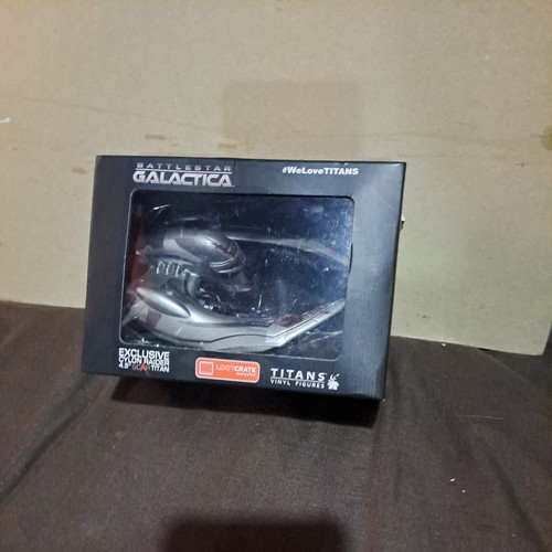 New titans battlestar - titans,