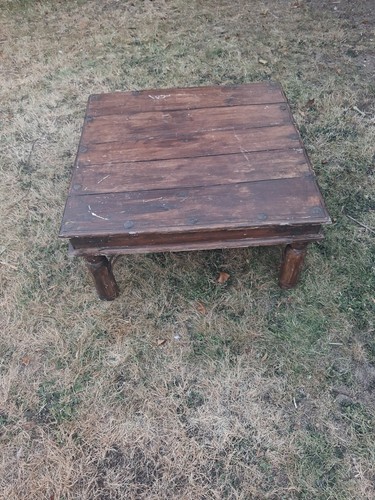 Thakat coffee table - thakat,