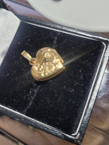Yellow gold heart locket - yellow,