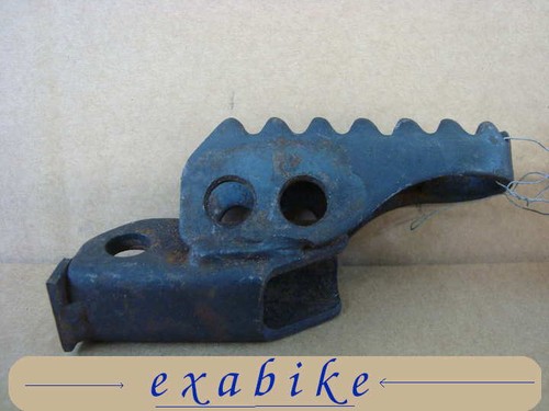 Left front footrest for suzuki - left,