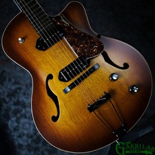 Godin 5th Avenue CW Kingpin 2Cognac Burst (no251013)