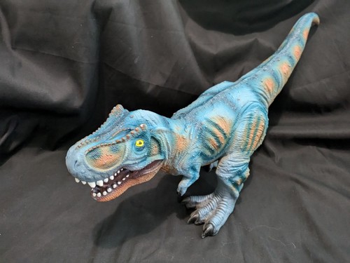 Realistic dinosaur figure - figure, –