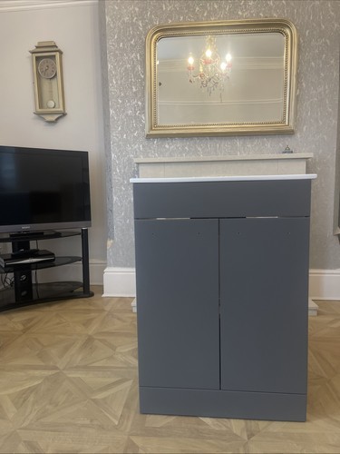 Matt grey floor standing - matt,