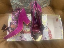 BNIB Size 40/6.5 Rare