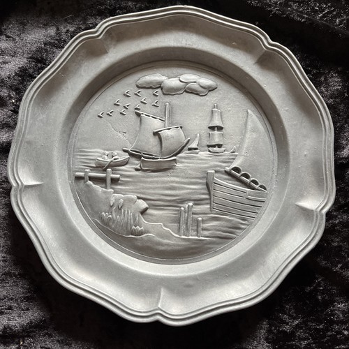 Sailing ships high - sailing,