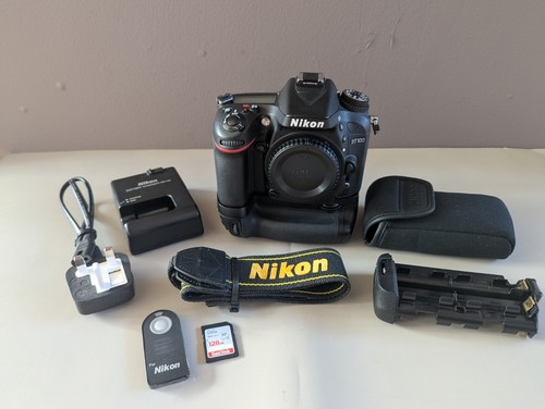 Nikon d7100 body grip - nikon,