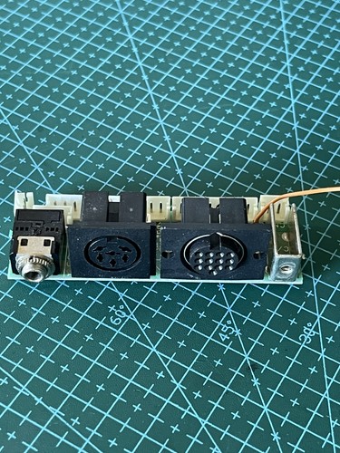 Kenwood 850s acc - kenwood, sockets